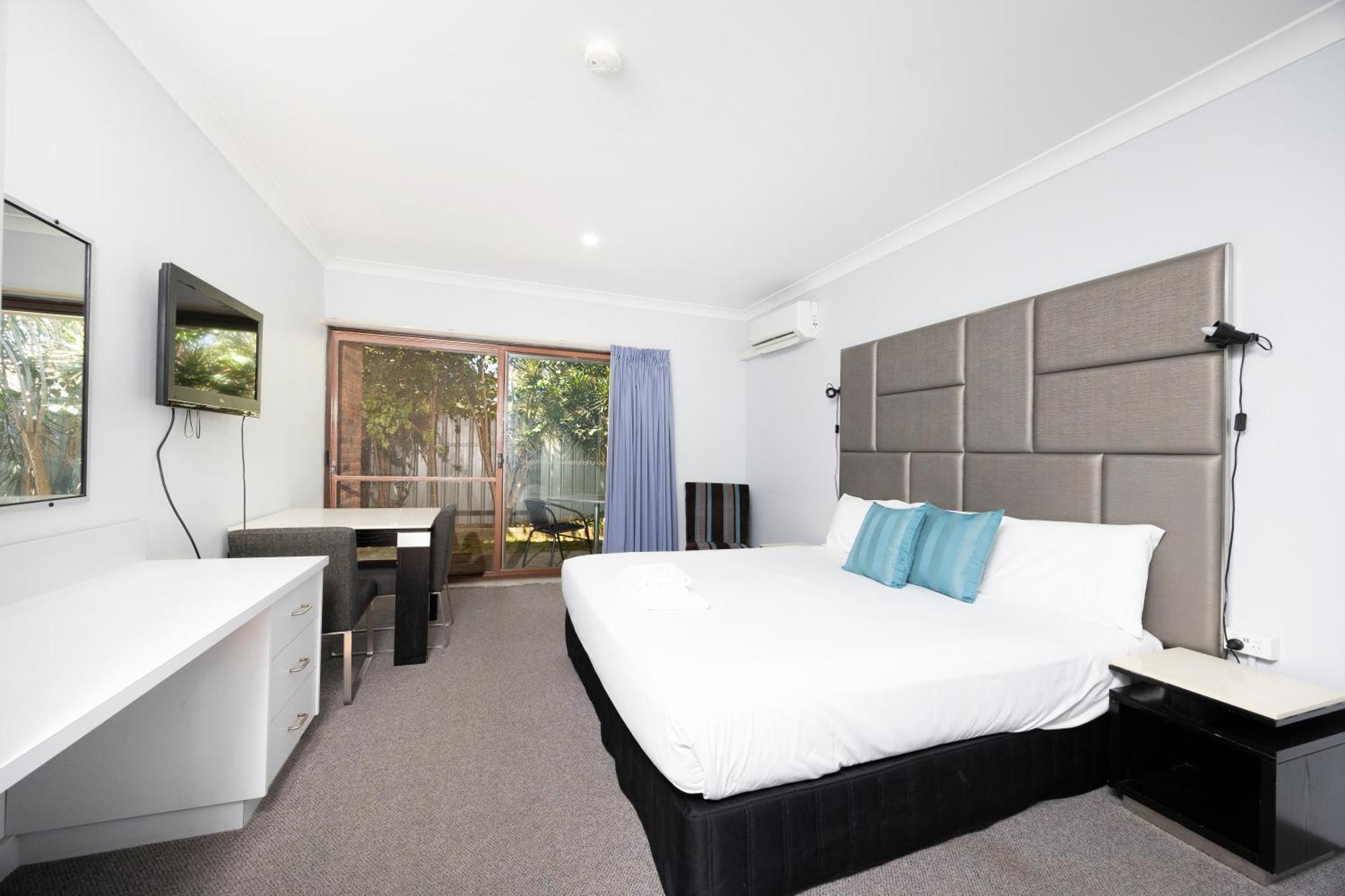 Island Palms Motor Inn Forster Kültér fotó